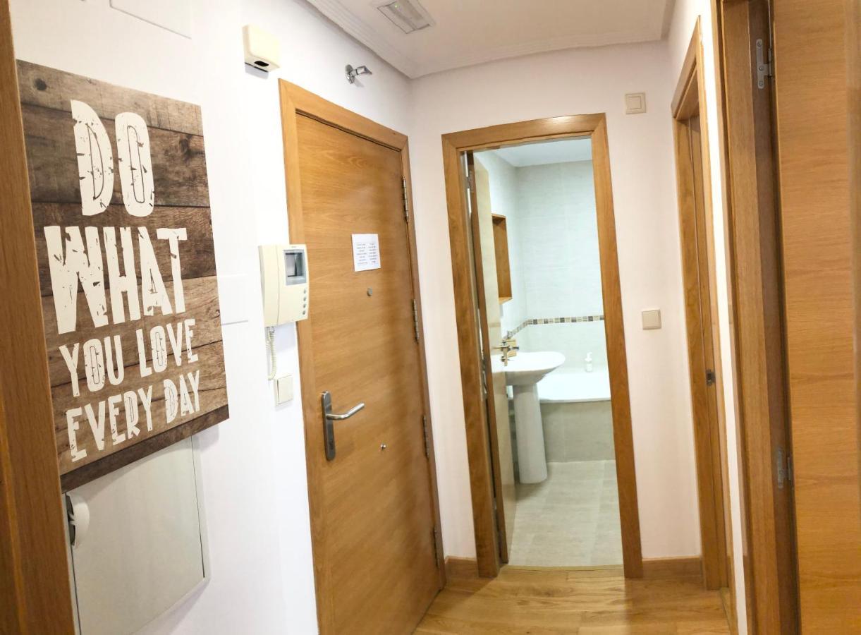 Apartamento 2 Centrico Garaje Wi-Fi Para Trabajar Apartment กาสโตร-อูร์เดียเลส ภายนอก รูปภาพ