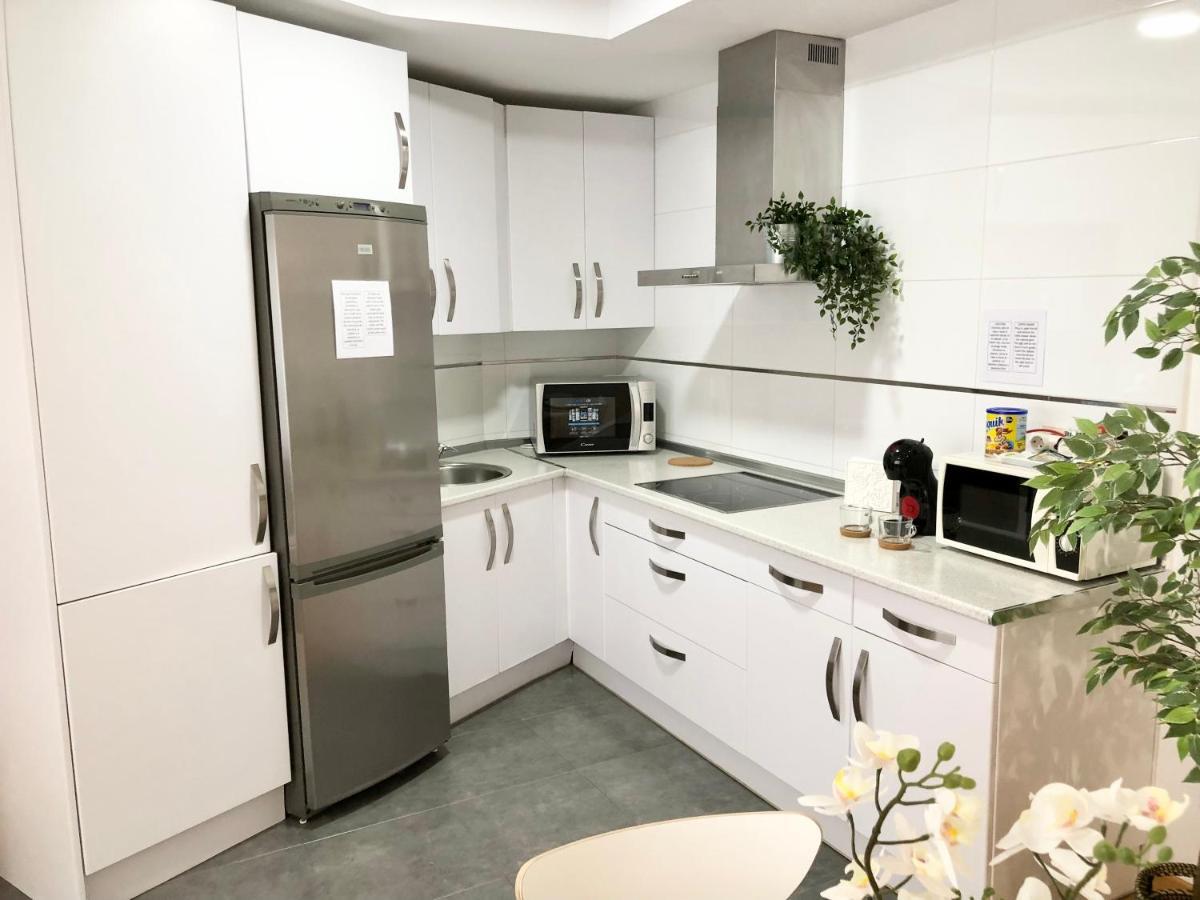 Apartamento 2 Centrico Garaje Wi-Fi Para Trabajar Apartment กาสโตร-อูร์เดียเลส ภายนอก รูปภาพ